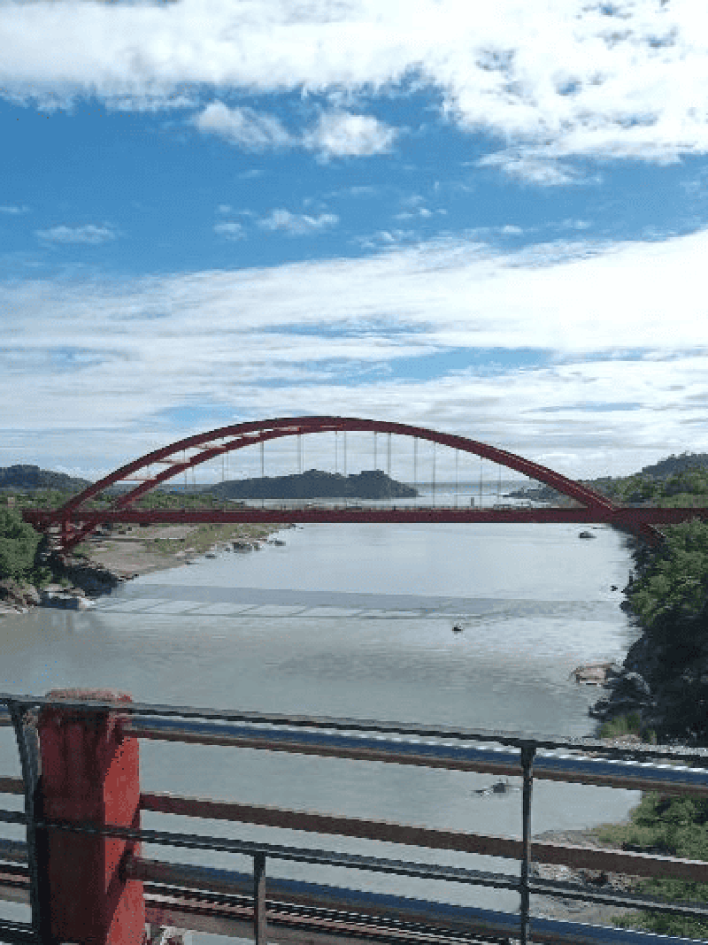 Featured image of post 長虹橋